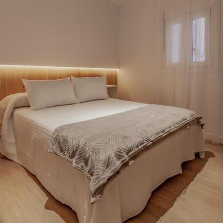 Parrapartamentos Apartamentos Turisticos Caces 外观 照片