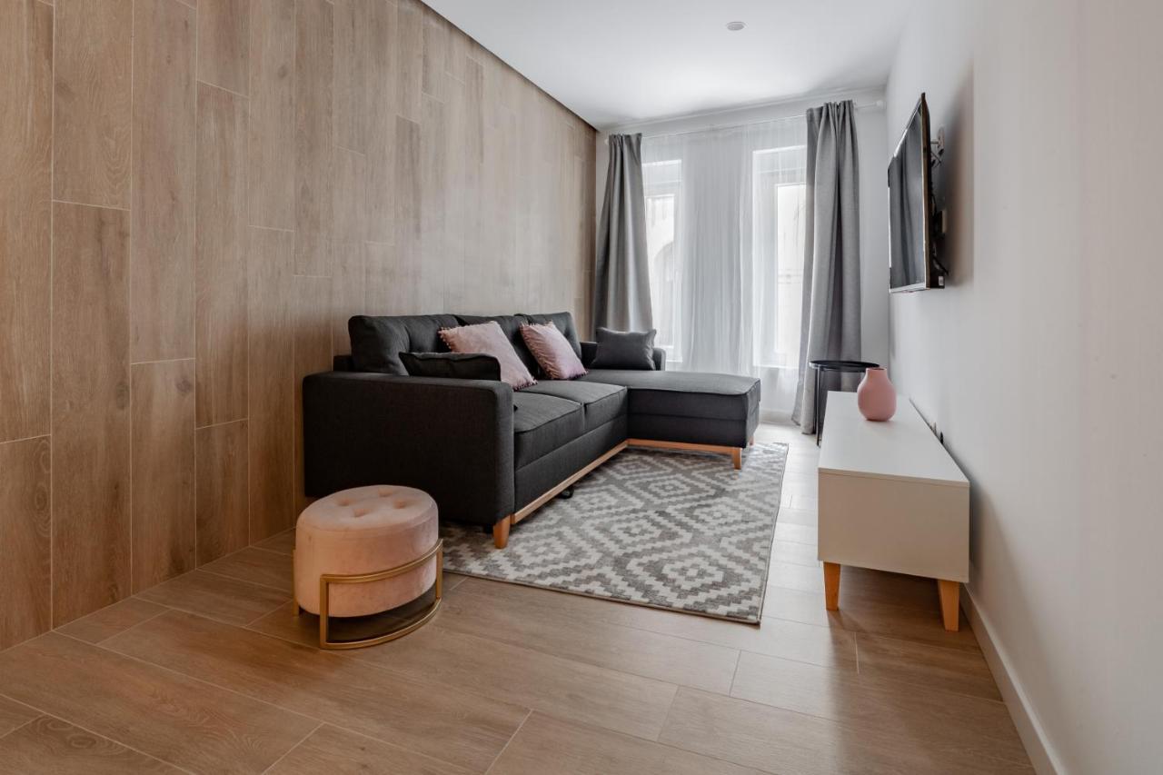 Parrapartamentos Apartamentos Turisticos Caces 外观 照片